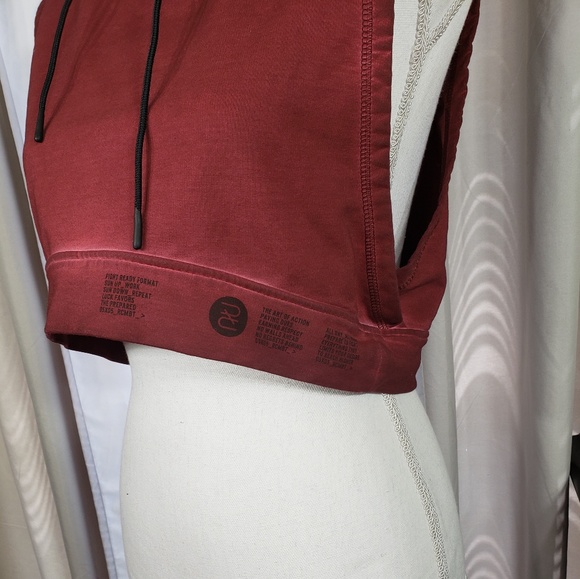 **SOLD**Reebok crop hoodie - Picture 3 of 5